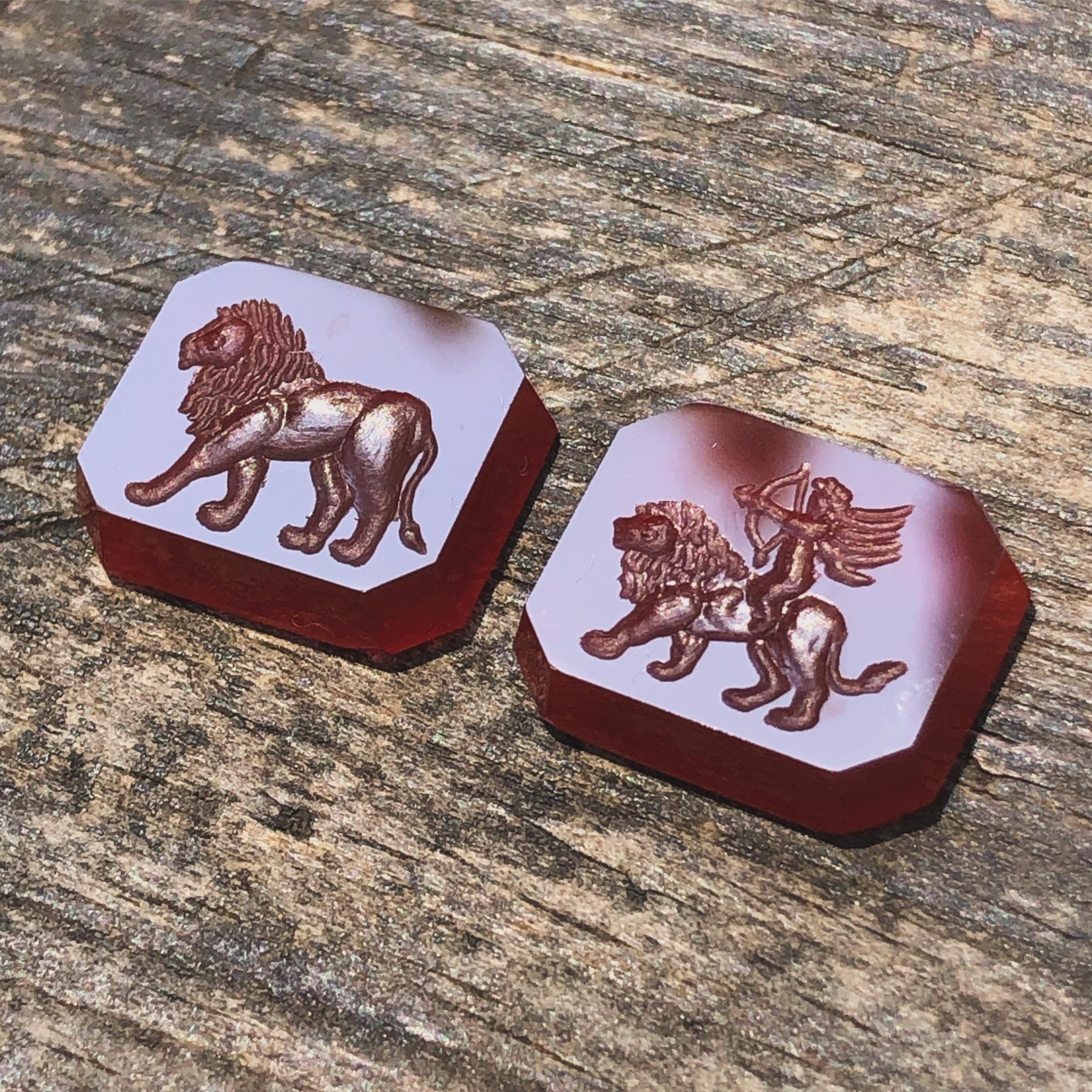 Personalized Intaglio Stone: Handcrafted Custom Engraved Artwork